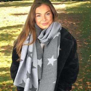 ribbed light and dark grey star scarf