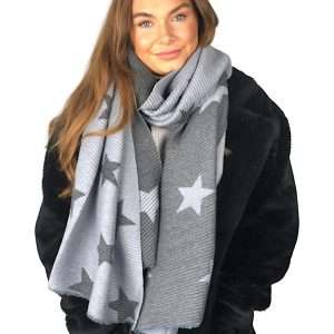 star ribbed scarf with white background