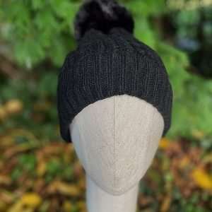 black cashmere hat