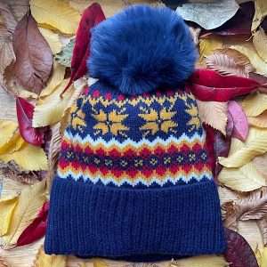 winter ski bobble with pompomhat
