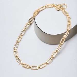 unusual gold link necklace