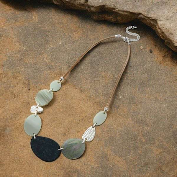 resin necklace with silver finish