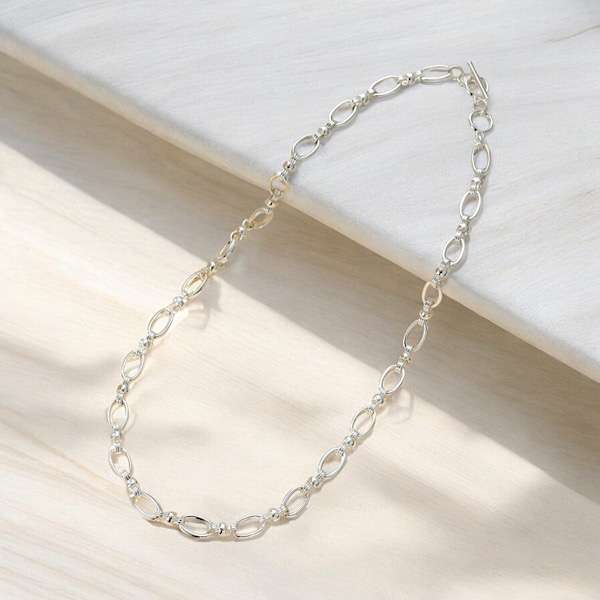 short necklace