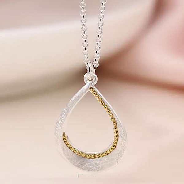 silver teardrop short necklace