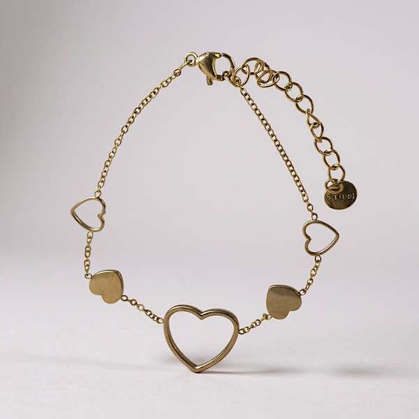 gold heart delicate bracelet