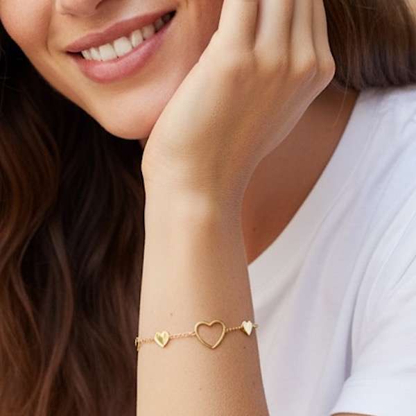 gold delicate heart bracelet