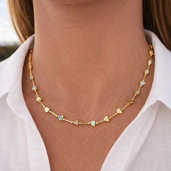 dainty gold heart necklace